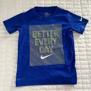 Nike Dri Fit - Boys Small
